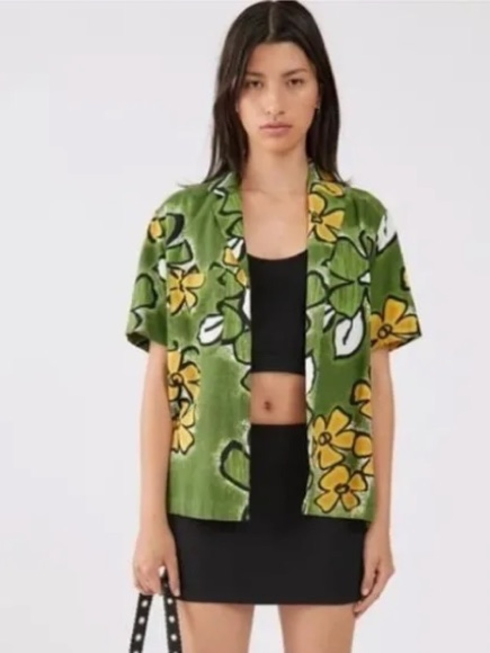 Women’s Small Urban Outfitters Short Sleeve Green Floral Button Down Shirt